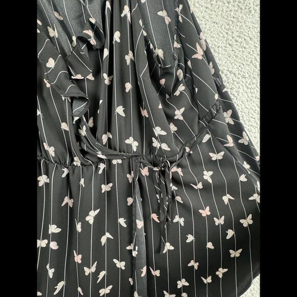 Torrid Shirt Womens 3X Black Floral Sleeveless Wrap Plus Size Blouse Top - Picture 7 of 9